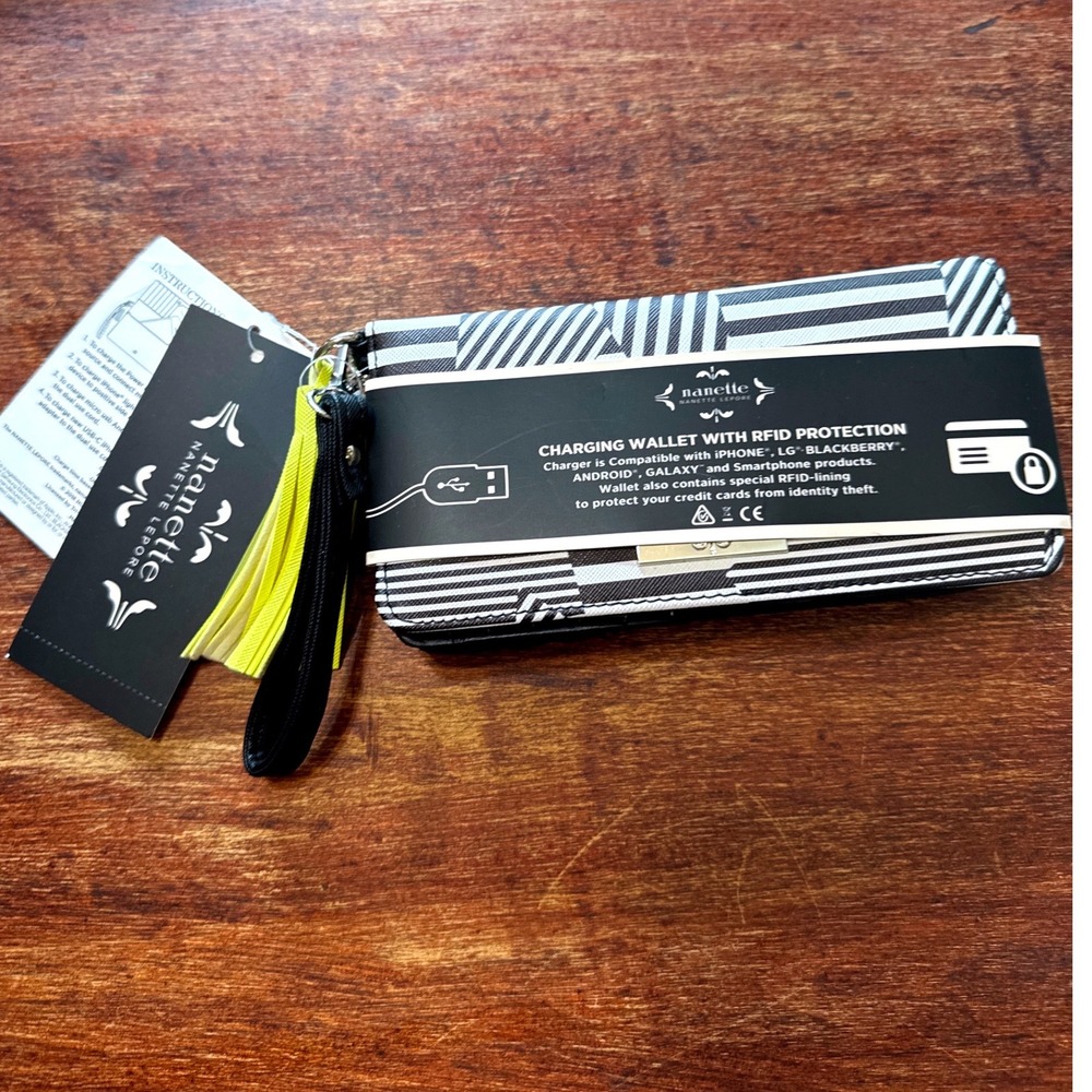Nanette Lepore Charging Wallet Womens OS Black White NEW RFID Power Bank Tassel